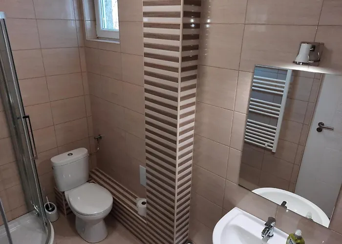 Hotel Pipacs Vendeghaz *